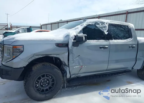 2023 GMC Sierra 1500 4Wd Short Box At4X z USA, uszkodzony, nr VIN 3GTUUFELXPG266904